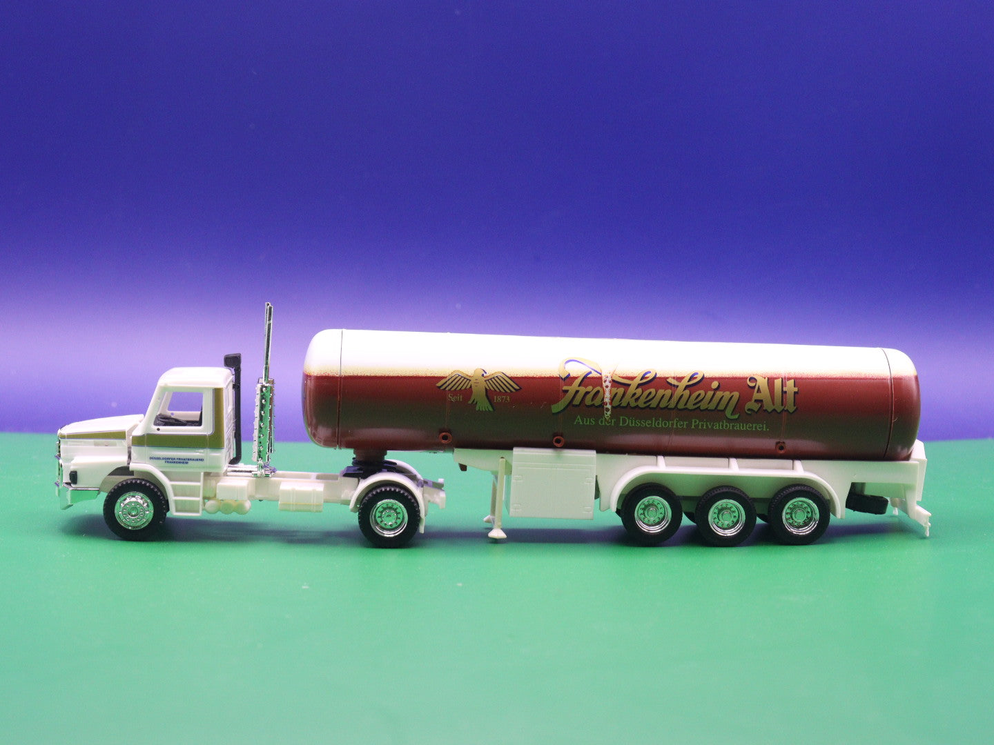 Scania 142E V8 LKW - Frankenheim Alt (Düsseldorfer Privatbrauerei) LKW Modell Herpa 1:87