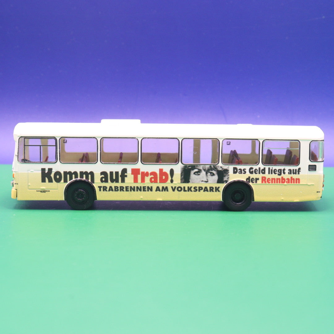 Mercedes Benz O305 - HHA Hamburg - Trabrennbahn - Volksbank - Modellbua Brekina 50811