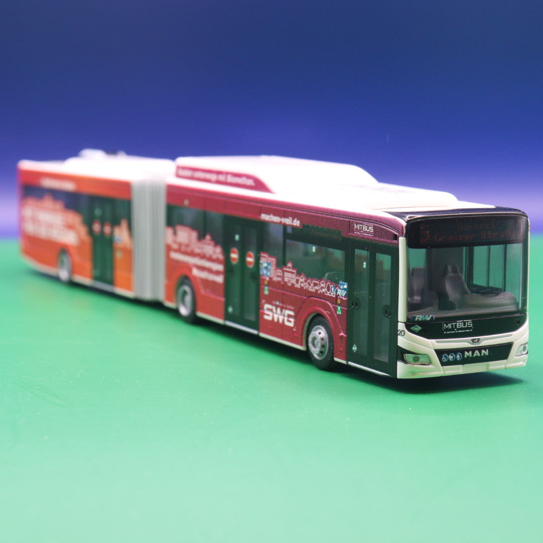 MAN New Lions City 18 - SWG - Mit Bus Gießen - Sauber unterwegs mit Biomethan - Modellbus Rietze 75831