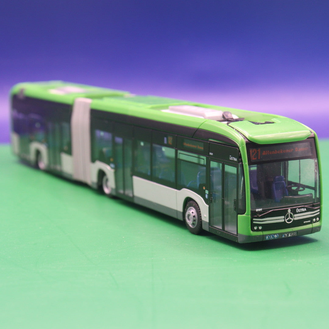 Mercedes Benz eCitaro G - Üstra Hannover - Linie 121 Itenbekener Damm - Modellbus (OVP BESCHÄDIGT)