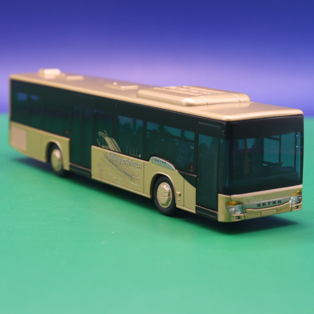 Setra S 415 NF - Erfolg erfahren - Ohne OVP & Zurüstteile - Modellbus AWM