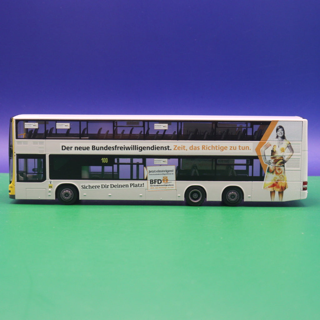 MAN DL07 - BVG Berlin - Bundesfreiwilligendienst - Linie 100 S+U-Bahnhof Alexanderplatz - Modellbus Rietze 67744