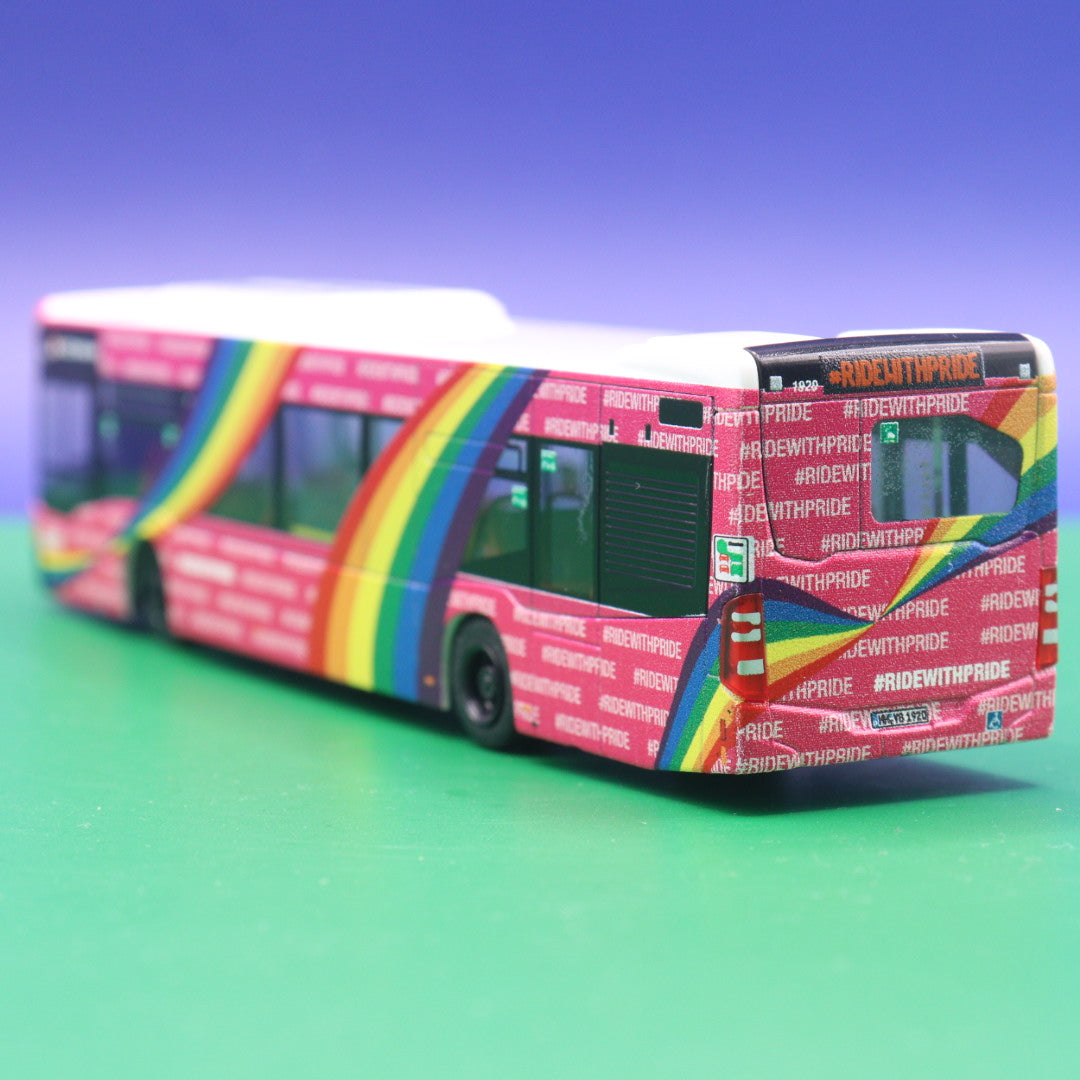 Mercedes Benz Citaro C2 - Hochbahn Hamburg - Ride with Pride (Pridebus) - Modellbus Rietze