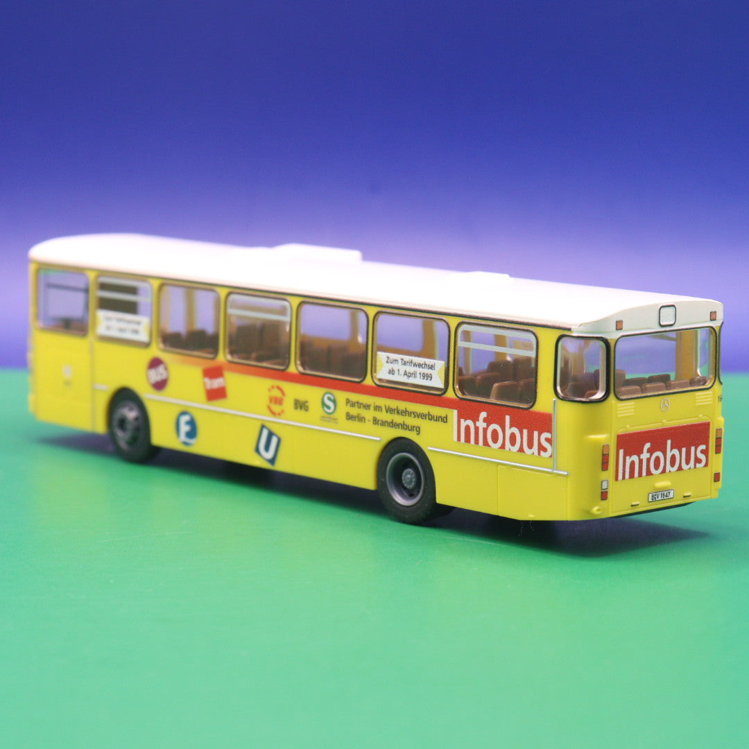 Mercedes Benz O 305 - BVG Berlin - Infobus - Modellbus Rietze 74307