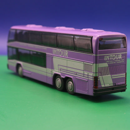 Neoplan Skyliner - Intour - Ohne Spiegel, Felge fehlt - Modellbus Rietze
