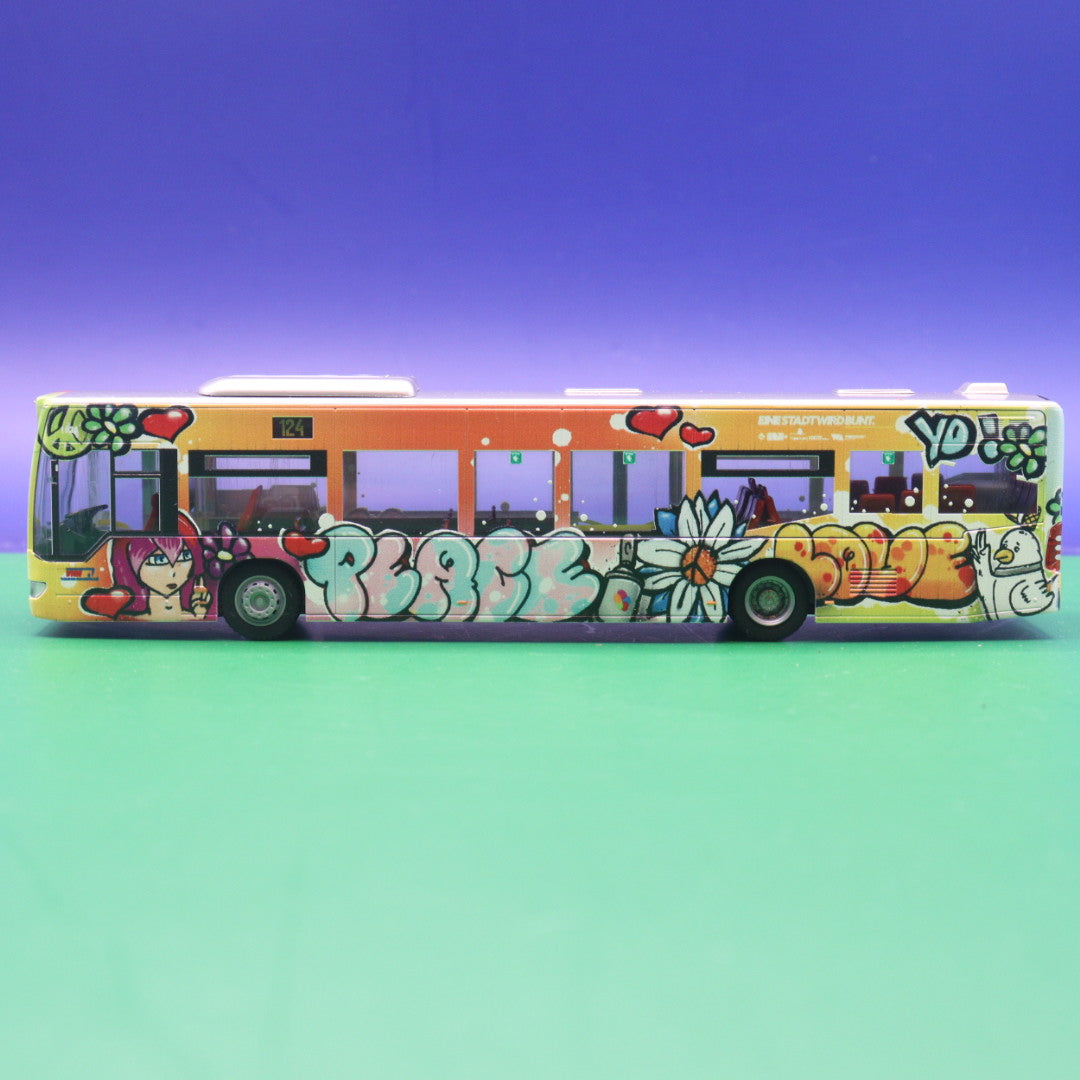 Mercedes Benz O530 Citaro Facelift - VHH Verkehrsbetriebe Hamburg Holstein - Graffiti Paintbus - Linie 124 Bf Bergedorf - Modellbus Rietze