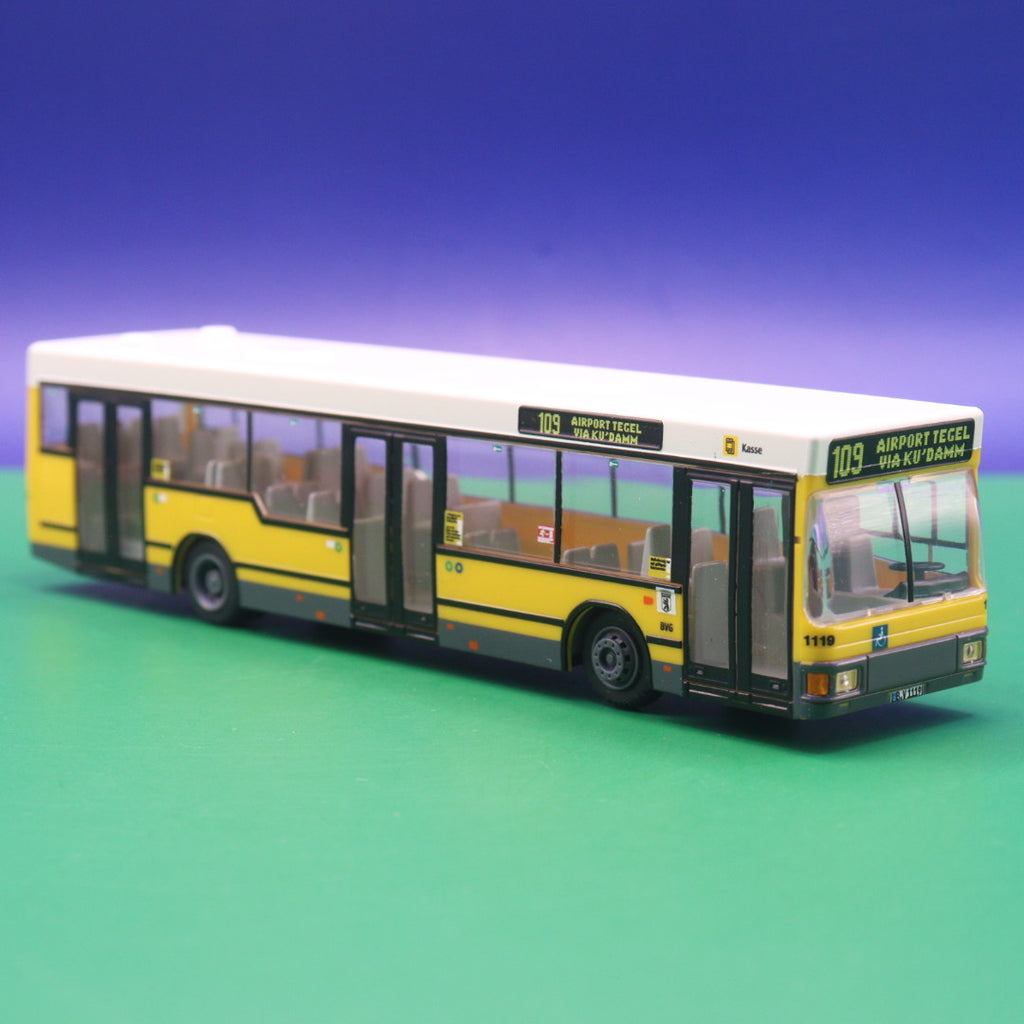 MAN NL 222 A10 - BVG Berlin - Linie 109 Airport Tegel via Kudamm - LIMITIERTE AUFLAGE 500 Stück - Modellbus Rietze 75021-2