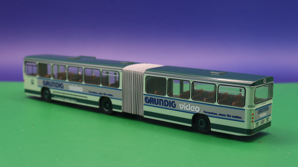 MAN SG 220 - SWB Stadtwerke Bonn - Grundig Video - Modellbus Rietze 75107
