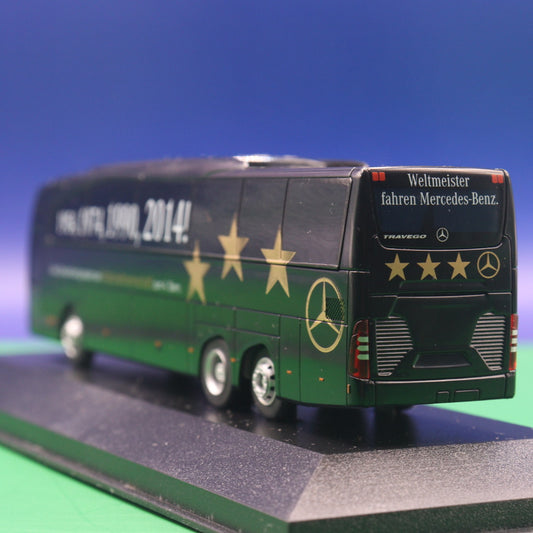 Mercedes Benz Travego - DFB Nationalmannschaft 4. Stern - Weltmeister fahren Mercedes Benz - Modellbus Rietze
