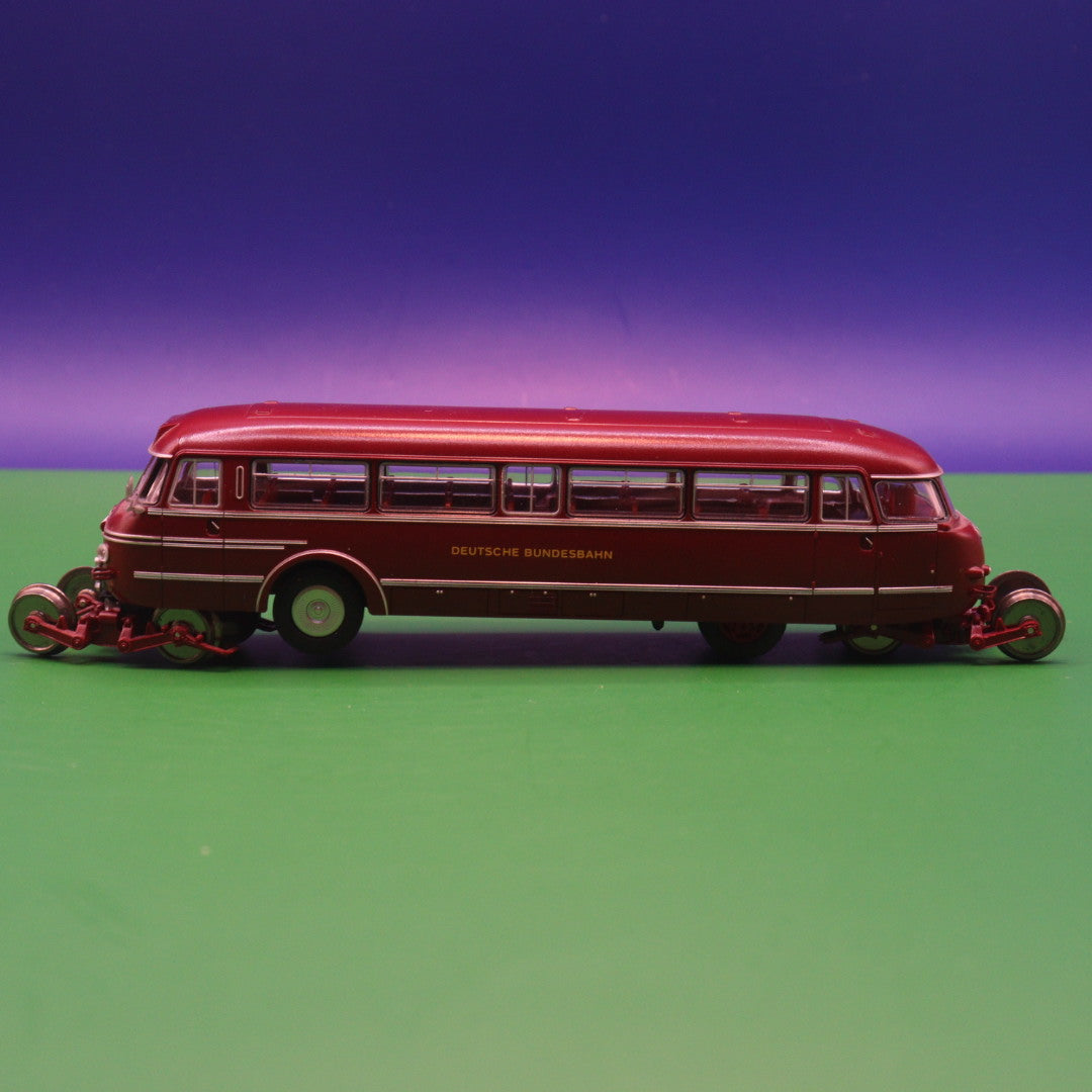 NWF BS 300 - Schi Stra Bus - Deutsche Bundesbahn - Modellbus Brekina
