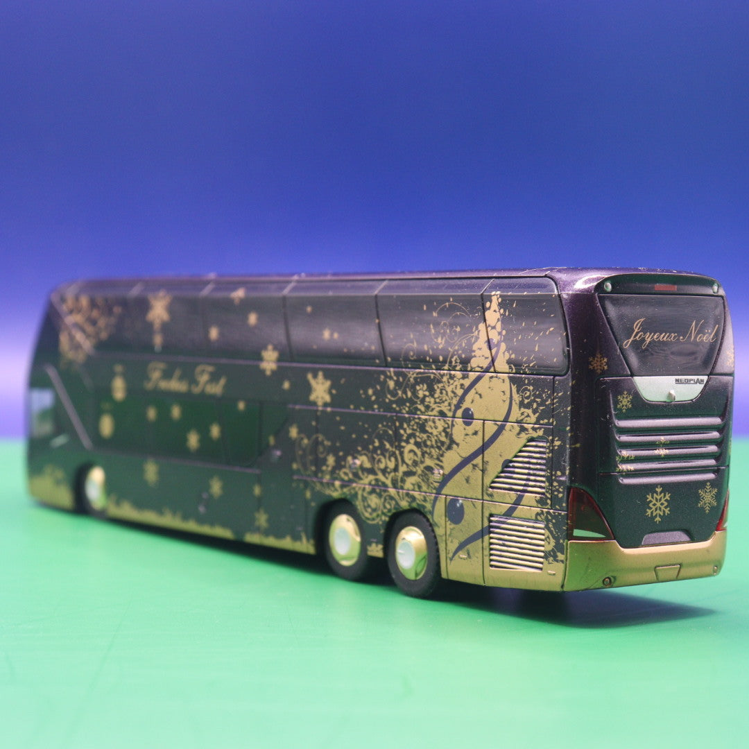 Neoplan Skyliner 11 - Weihnachtsbus - Merry Christmas - Modellbus Rietze 69019