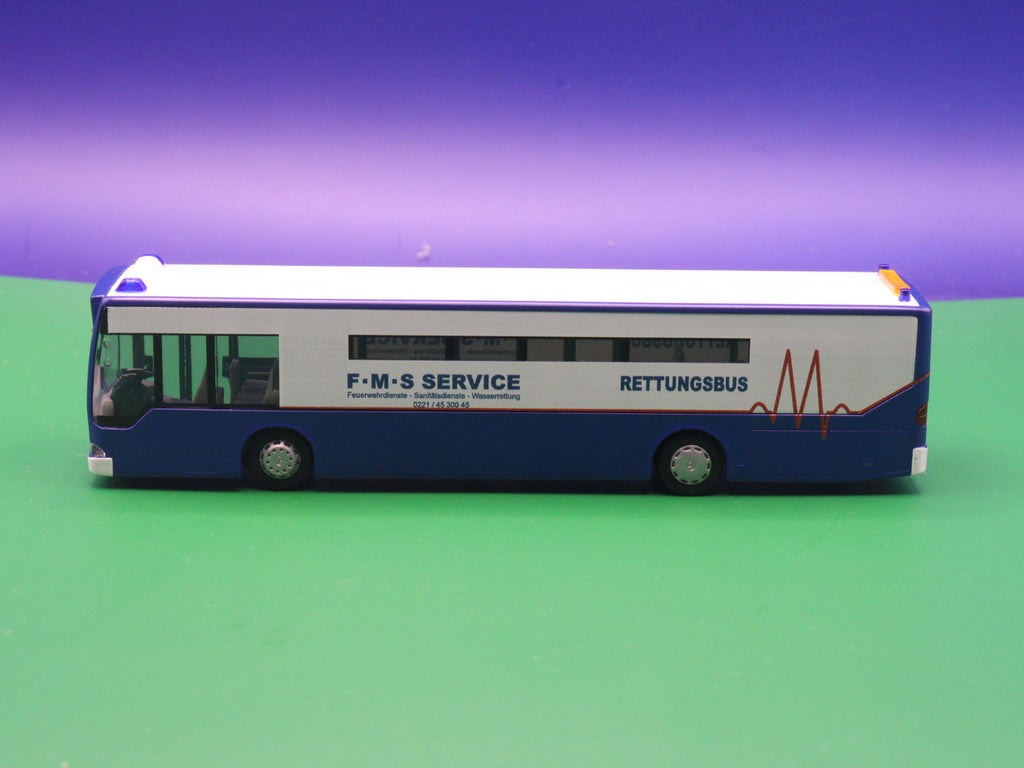 Mercedes Benz O530 Citaro - Fire & Medical Service Köln Modellbus Rietze 66890 (Klebereste)