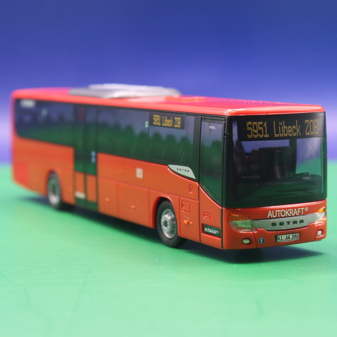 Setra S 415 UL - DB Autokraft - Linie 5951 Lübeck ZOB - Modellbus Kibri