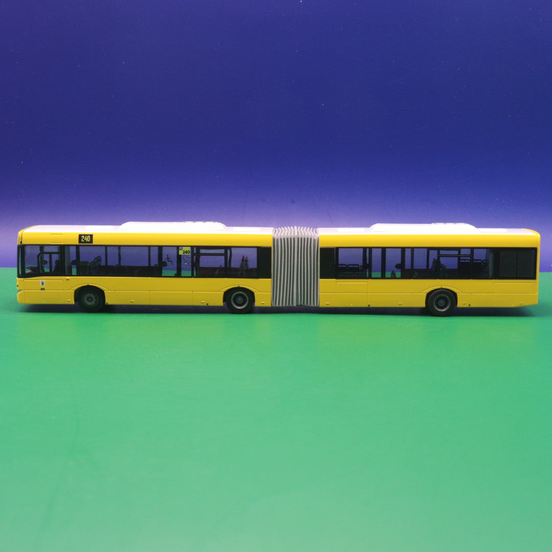 Solaris Urbino 18 - BVG Berlin - Linie 240 S Storkower Str - LIMITIERTE AUFLAGE 100 Stück - Modellbus Rietze 66866-2