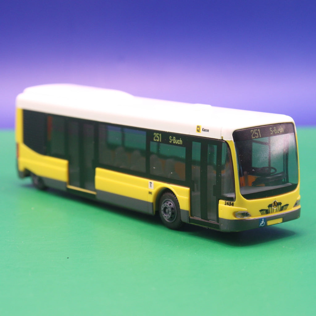 Mercedes Benz Cito - BVG Berlin - Linie 251 S Buch - Modellbus Rietze 63340