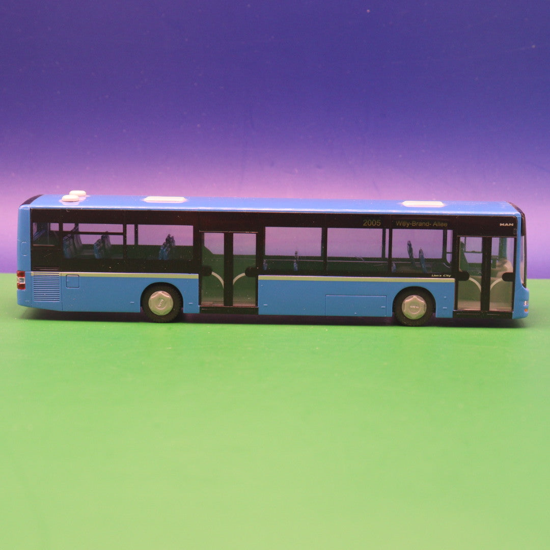 MAN Lions City - Kraftverkehr Bayern München - Linie 2005 Willy Brand Allee - Modellbus Rietze