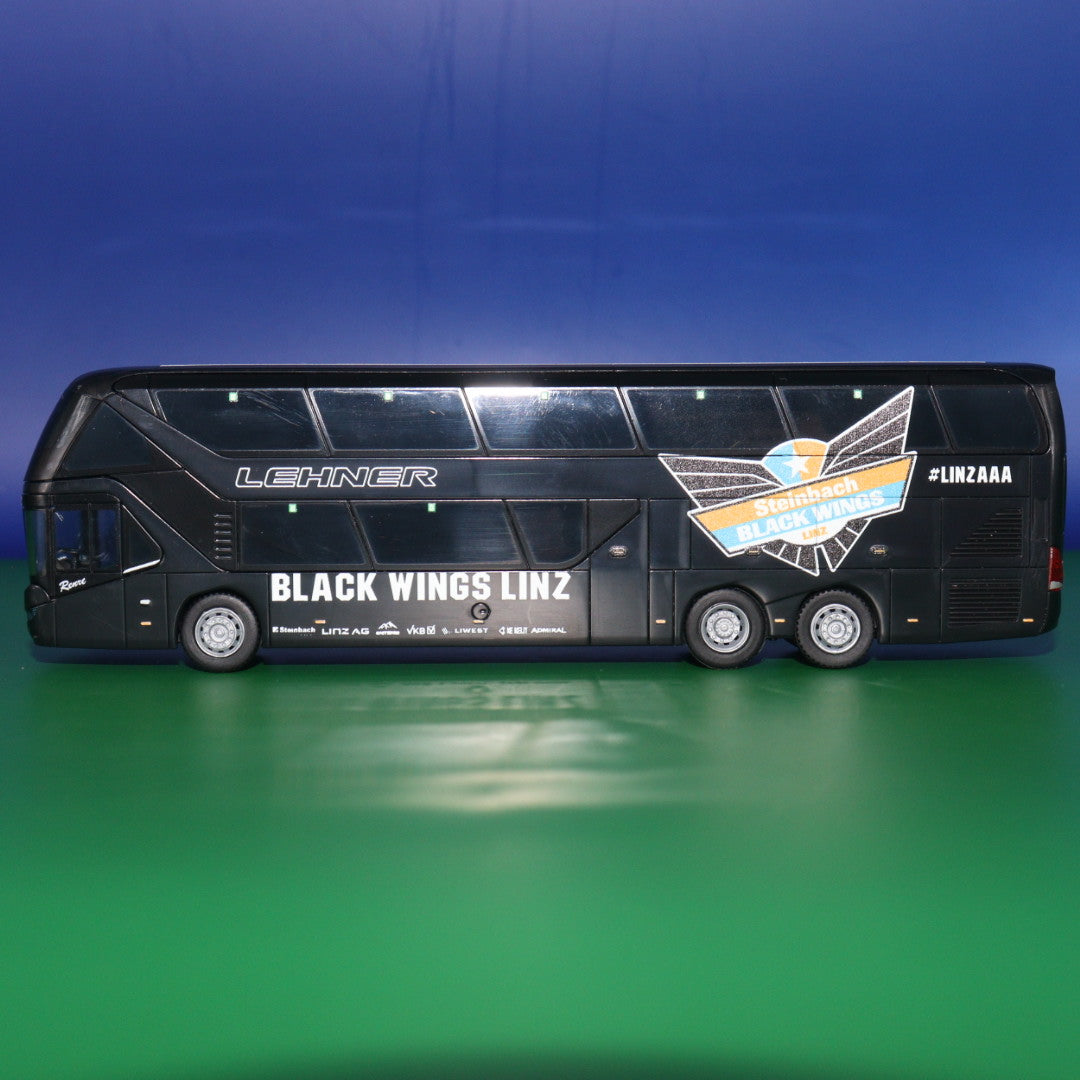 Neoplan Skyliner - Black Wings Linz - Lehner - Modellbus Rietze 69061