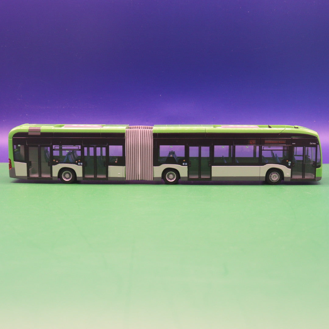 Mercedes Benz eCitaro G - Üstra Hannover - Linie 121 Itenbekener Damm - Modellbus (OVP BESCHÄDIGT)