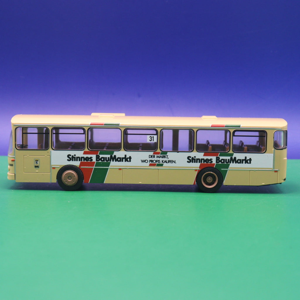 Mercedes Benz O 305 - BVG Berlin - Sinnes Baumarkt - Linie 31  U Rathaus Spandau - Modellbus Rietze