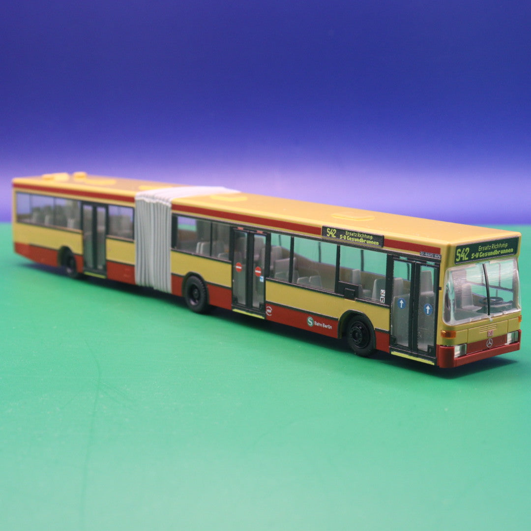 Mercedes Benz O405 GN 2 - DB S Bahn BVG Berlin - Linie S42 Ersatz Richtung S+U Gesundbrunnen - Modellbus Rietze 76425