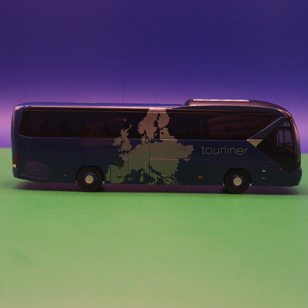 Neoplan Tourliner - Katalogmodell 2018/2019 - Modellbus Rietze 73813