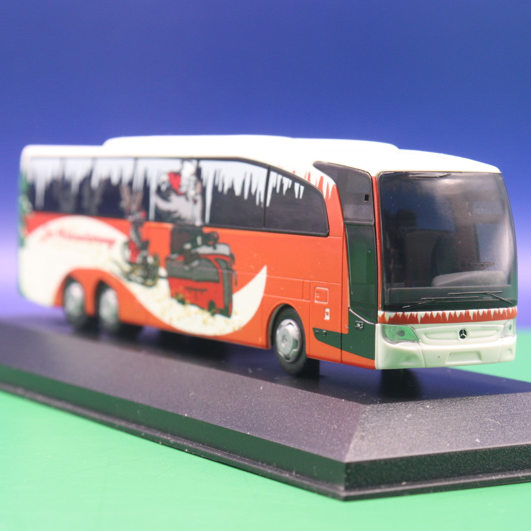 Mercedes Benz Travego - Mercedes Benz Sondermodell - Der Weihnachtstravego - Modellbus Rietze