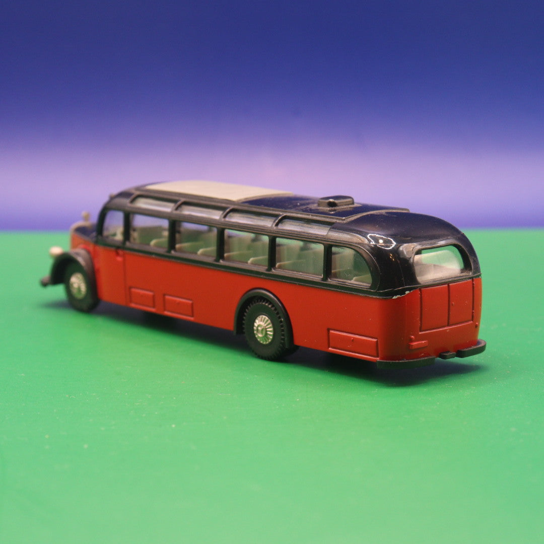 Mercedes Benz O 5000 - Rot Schwarz - Gebraucht, Ohne OVP - Modellbus Brekina