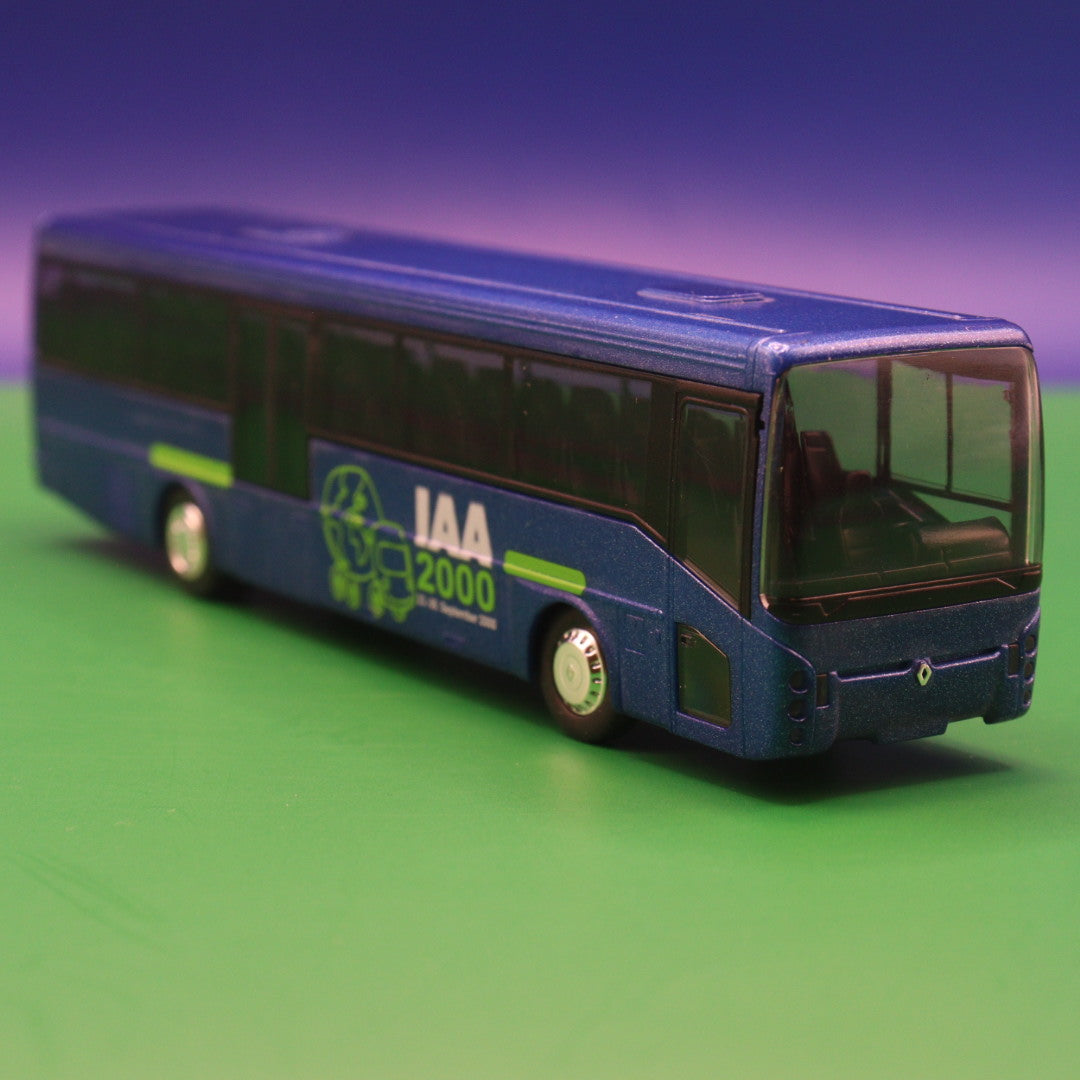 Renault Ares - IAA September 2000 - Ohne Spiegel - Modellbus Rietze