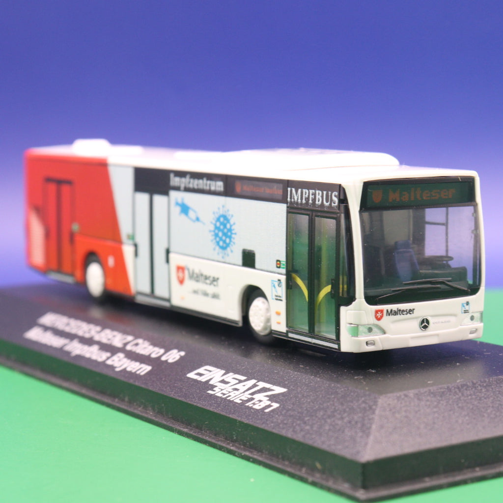 Mercedes Benz O530 Citaro C2 - Malteser Impfbus Bayern - mit Präsentierbox - Modellbus Ritze 69911