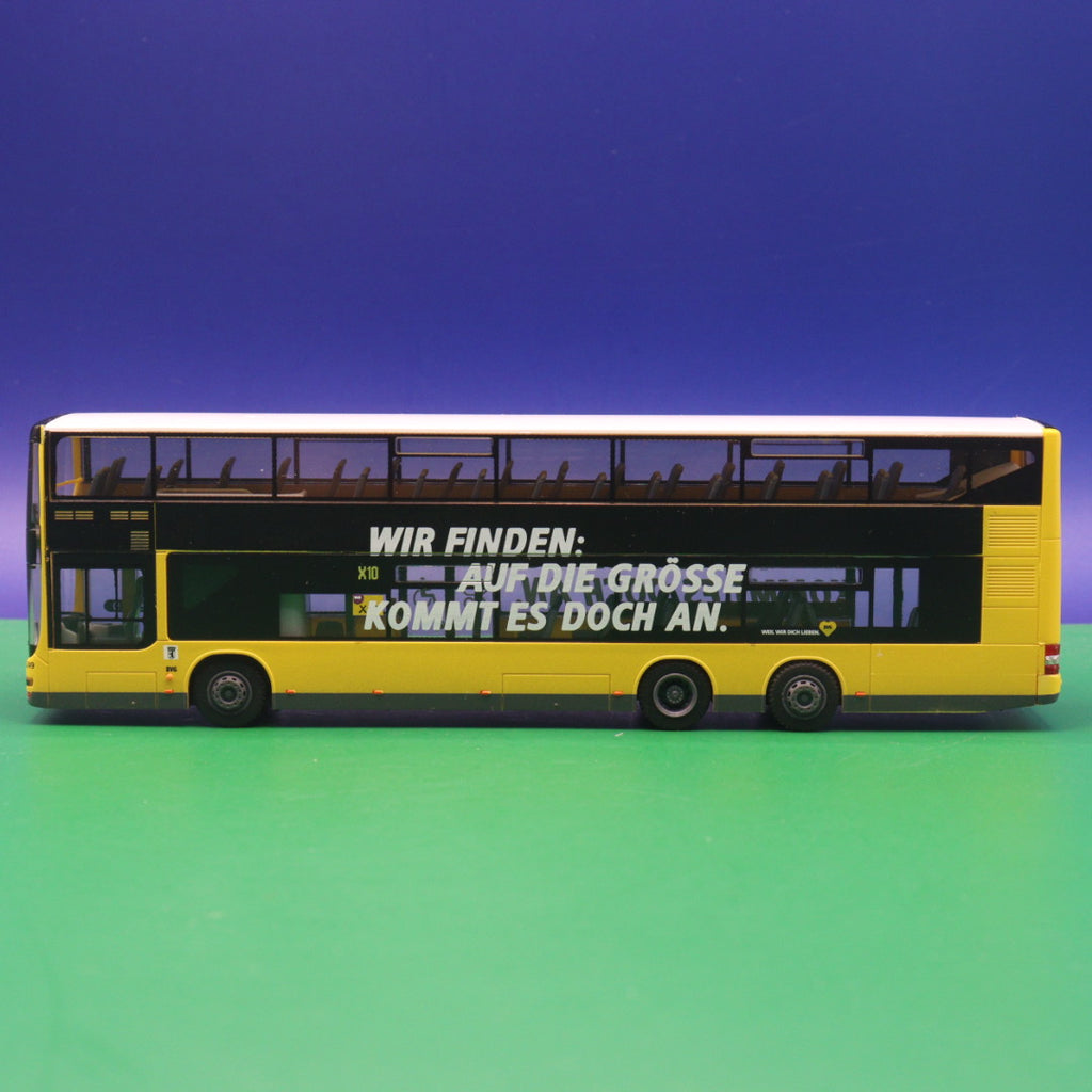 MAN DL07 - BVG Berlin - Wir finden: Auf die Größe kommt es doch an - Linie X10 Zehlendorf Andreezeile - Modellbus Rietze 67783