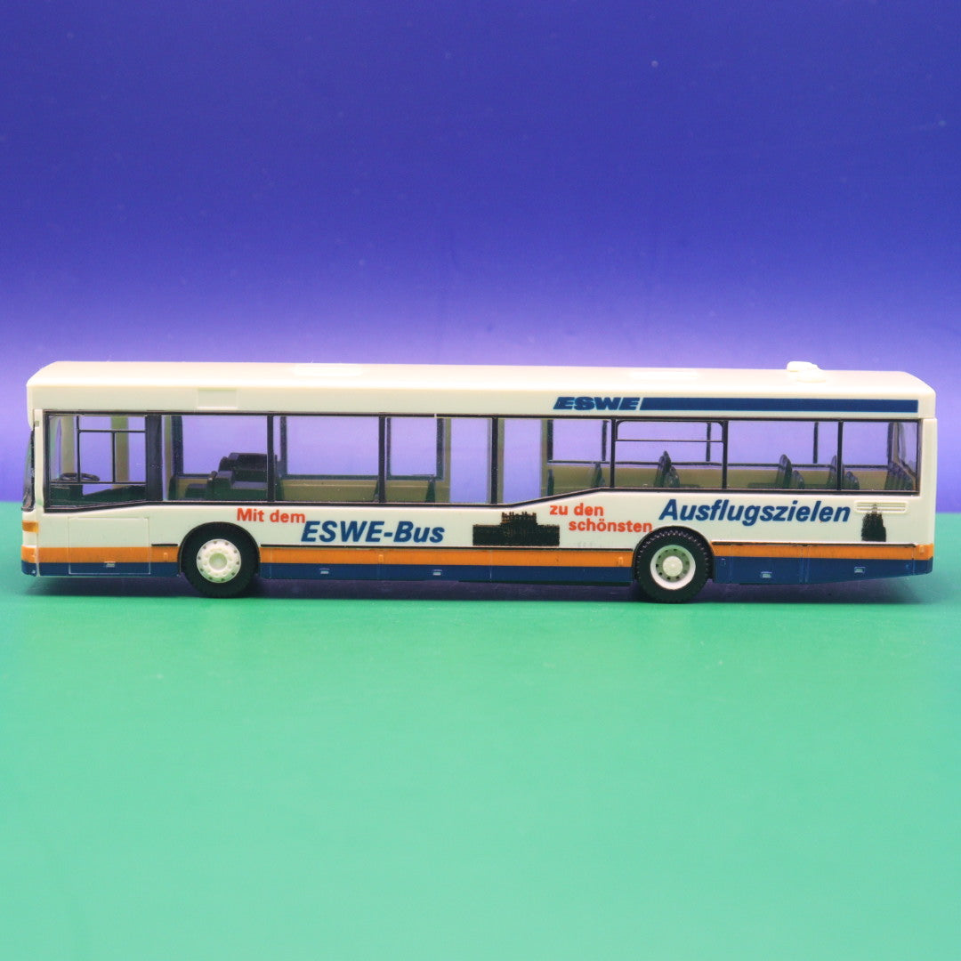 Mercedes Benz O 405 - ESWE Wiesbaden - Ausflugsreisen - Gebraucht, Ohne OVP - Modellbus Kempel