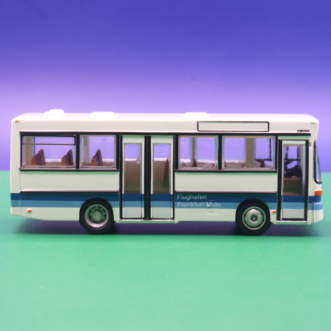 Mercedes Benz O 402 - Flughafen Frankfurt - Modellbus Brekina 52280