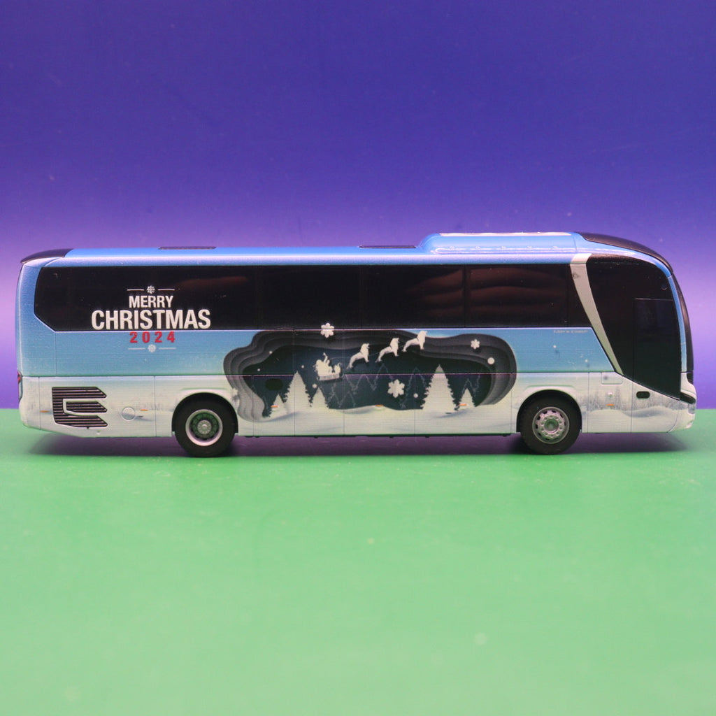 MAN Lions Coach - Merry Christmas Weihnachsbus 2024 - Modellbus MAN Truck & Bus SE
