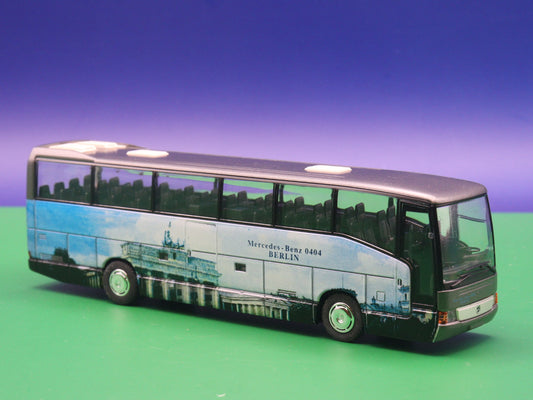 Mercedes Benz O 404 - BERLIN Werbemodell Brandenburger Tor (1 von 700) - Modellbus Rietze Reisebus