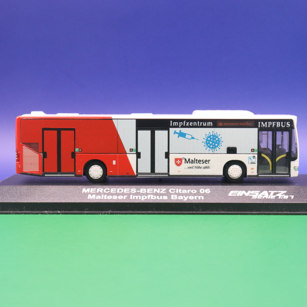 Mercedes Benz O530 Citaro C2 - Malteser Impfbus Bayern - mit Präsentierbox - Modellbus Ritze 69911