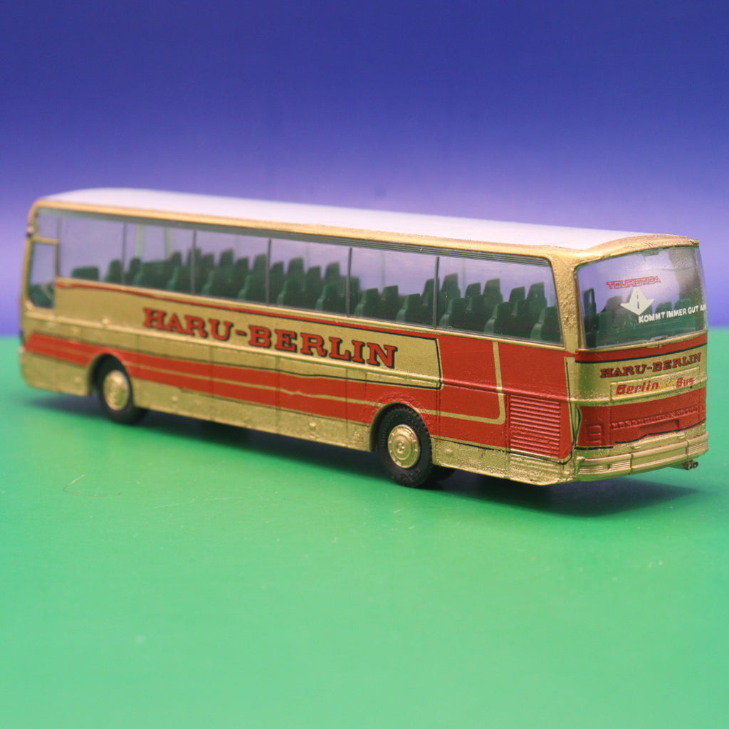Setra S 215 HD - Haru Berlin  - Gebraucht, Ohne OVP - Modellbus Herpa