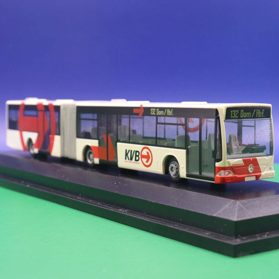 Mercedes Benz O530 Citaro G - KVB Köln - Linie 132 Dom/Hbf - Modellbus Rietze mit Präsentierbox
