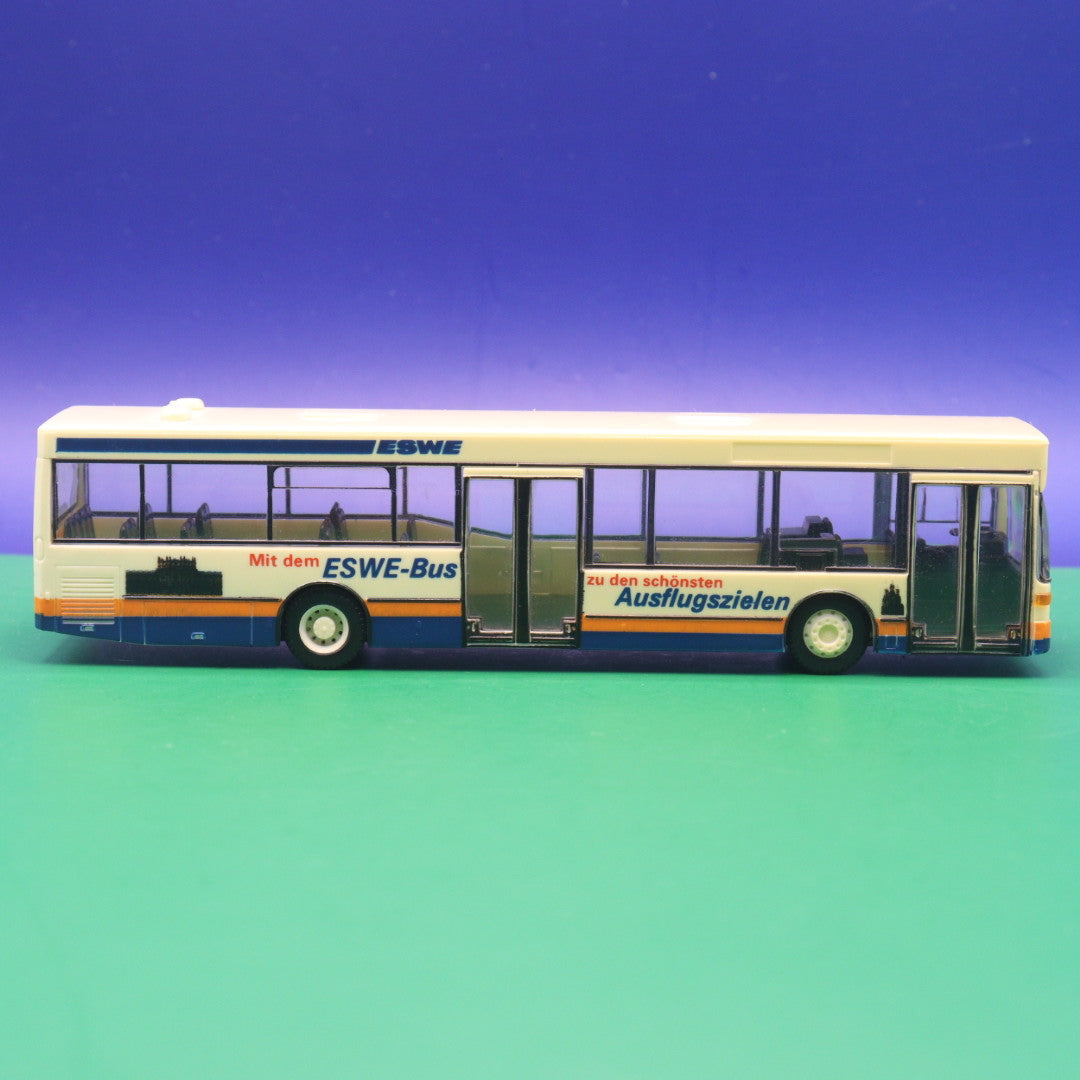 Mercedes Benz O 405 - ESWE Wiesbaden - Ausflugsreisen - Gebraucht, Ohne OVP - Modellbus Kempel