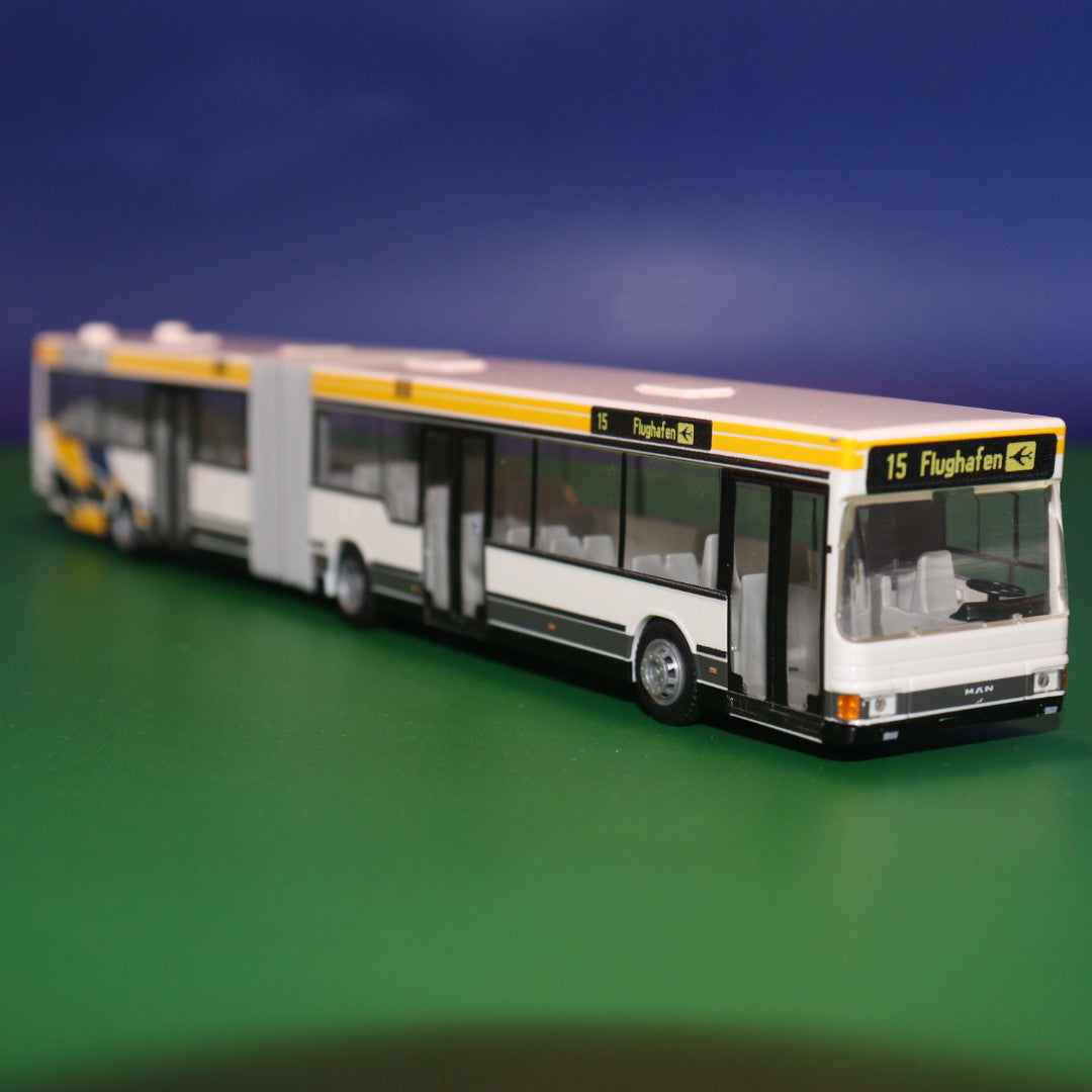 MAN NG 312 - Vorführdesign - Niederflur - Linie 15 Flughafen - MAN Truck & Bus AG Modellbus Rietze