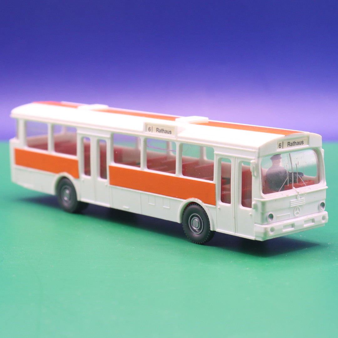 Mercedes Benz O 305 - Standard - Gebraucht, Ohne OVP - Modellbus Wiking