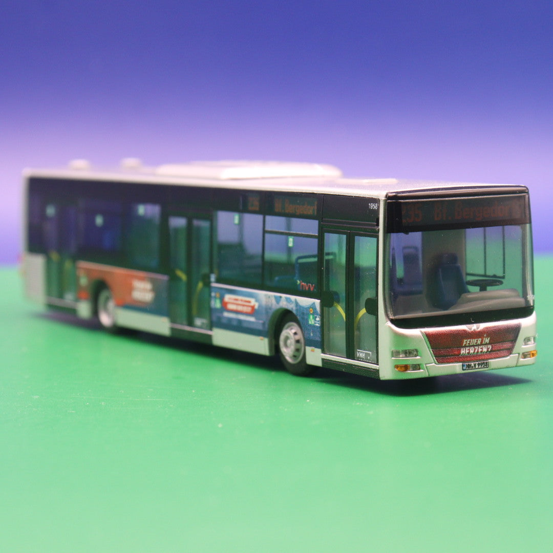 MAN Lions City - VHH Hamburg Holstein - 150 Jahre Feuerwehr Hamburg - Linie 235 Bf Bergedorf - Modellbus Rietze 73925