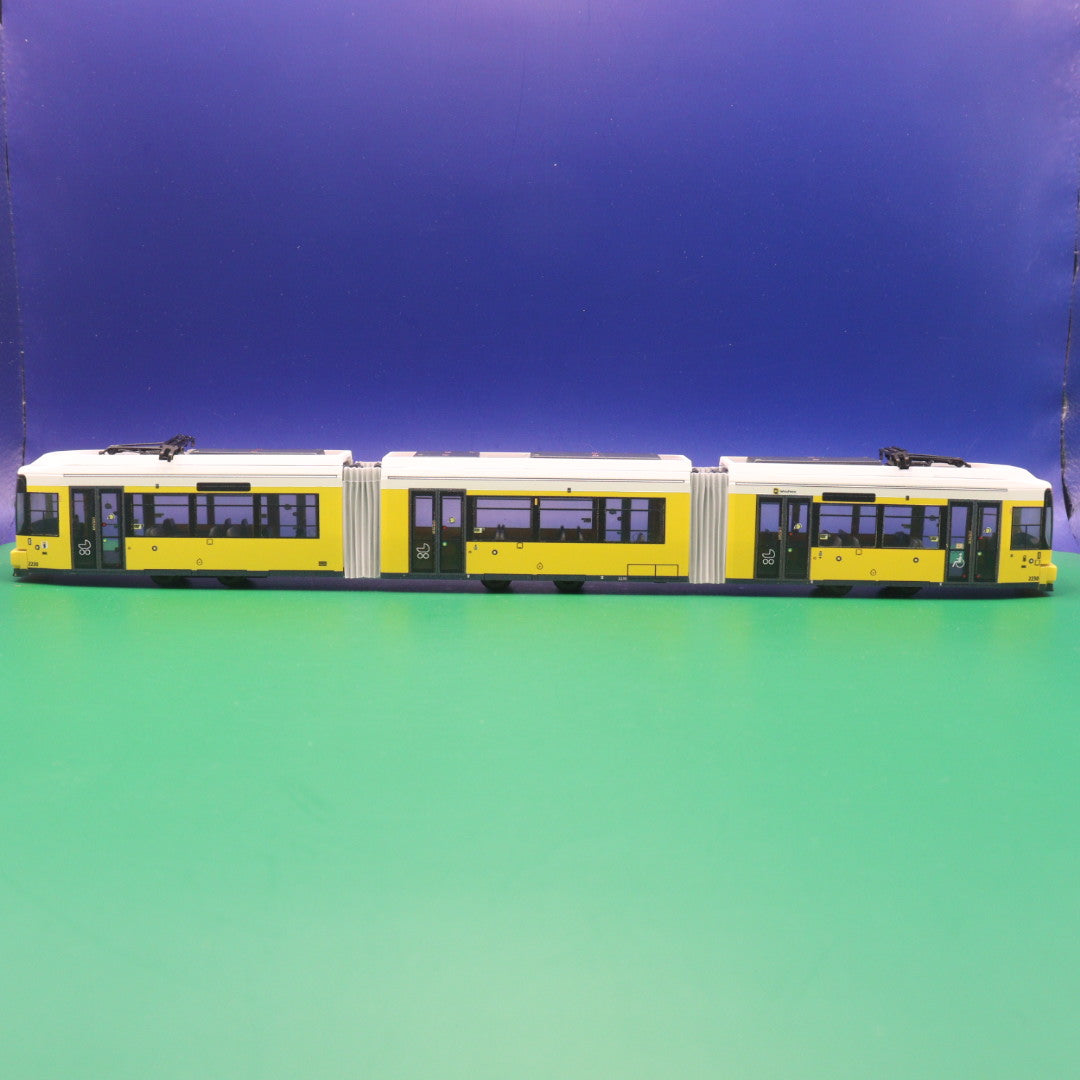 Adtranz GT6 - BVG Berlin Wagen 2230 - Straßenbahn Tram Modell Rietze STRA01069