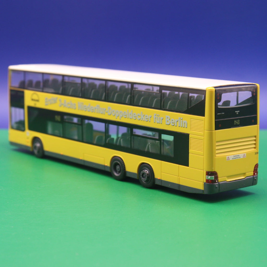 MAN Lions City DL 07 - BVG Berlin - Erster 3 Achs Niederflur Doppeldecker - Linie M48 S+U Bahnhof Alexanderplatz - Modellbus Rietze 67316