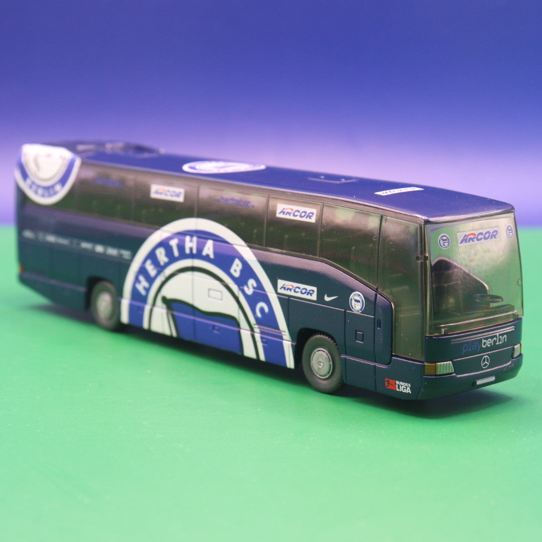 Mercedes Benz O404 RHD - Hertha BSC - Modellbus Wiking (Ohne Spiegel)
