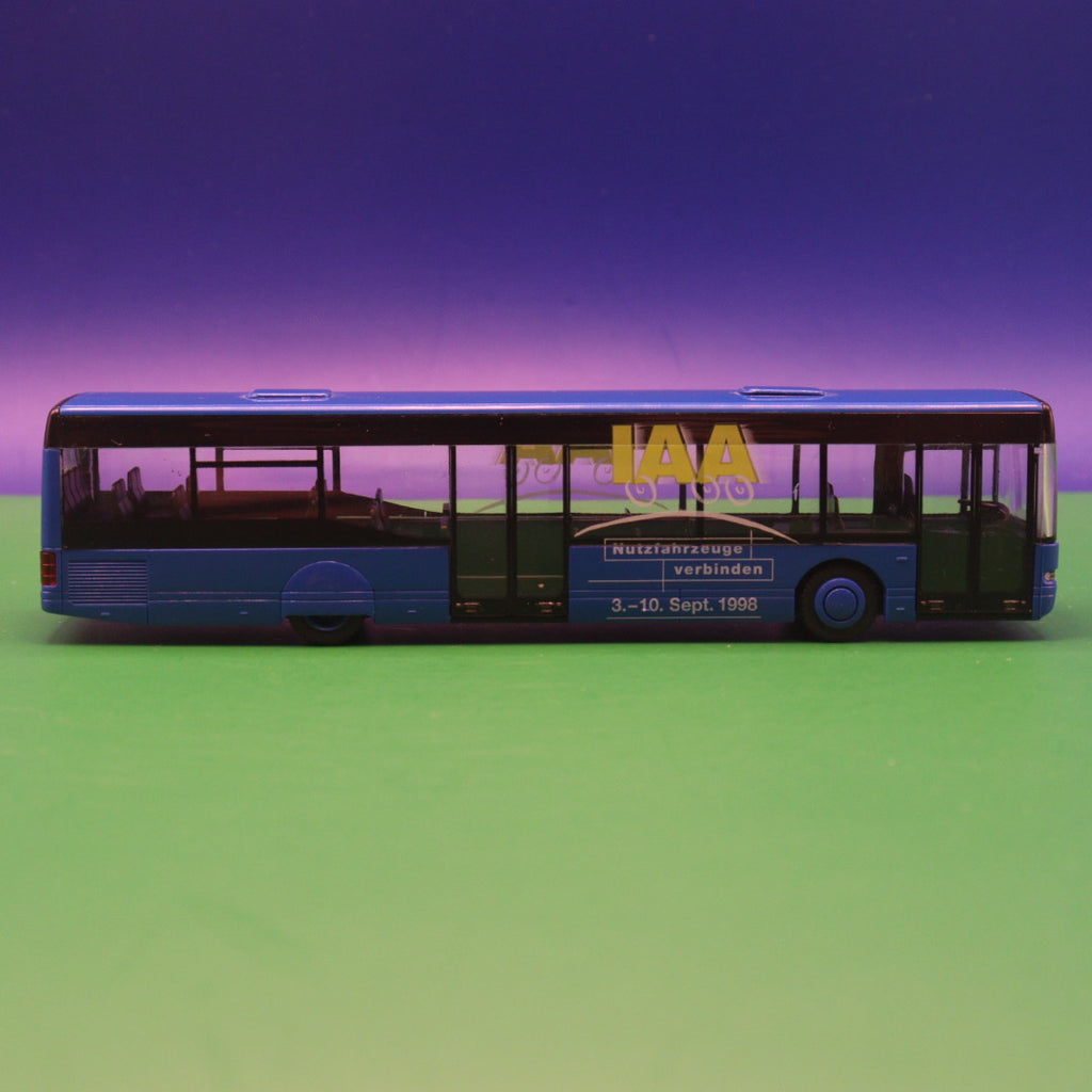 Neoplan Centroliner - IAA 1998 - Ohne Zurüstteile - Modellbus Rietze