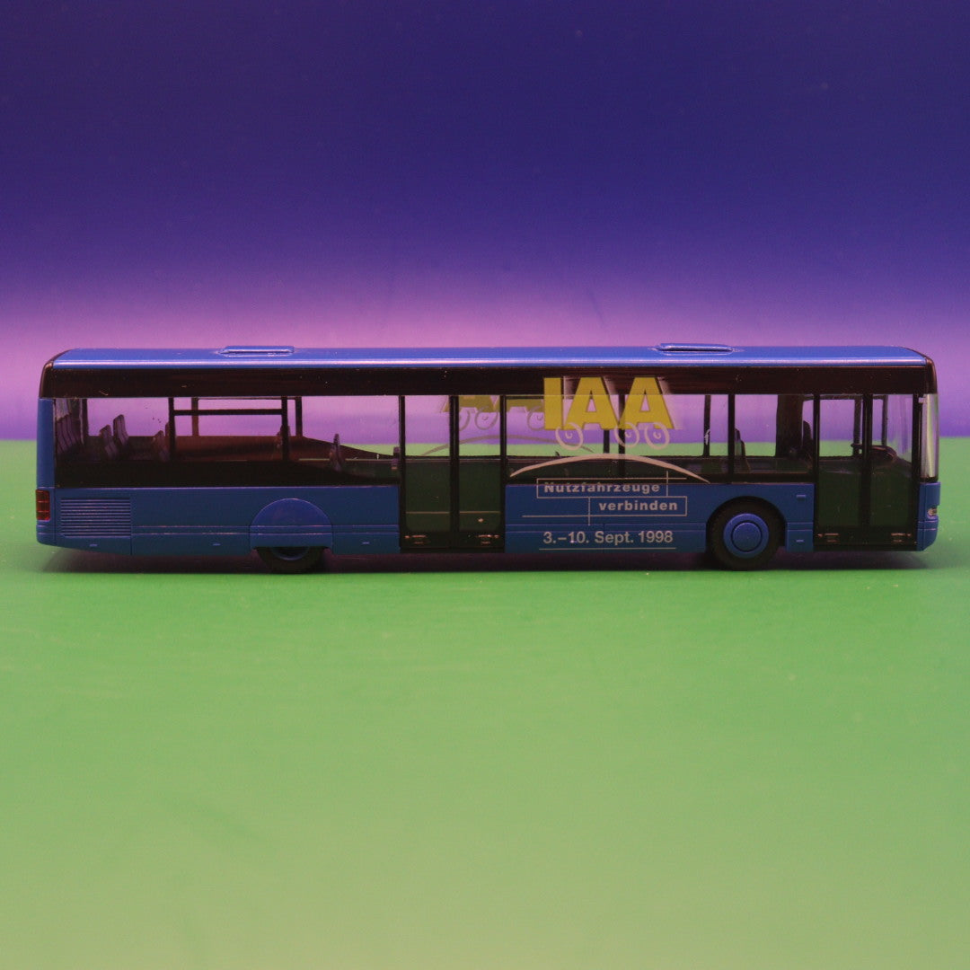 Neoplan Centroliner - IAA 1998 - Ohne Zurüstteile - Modellbus Rietze