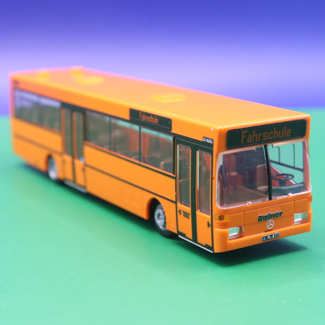 Mercedes Benz O405 - Fahrschule - Rainer GmbH Gelsenkirchen - Modellbus Rietze