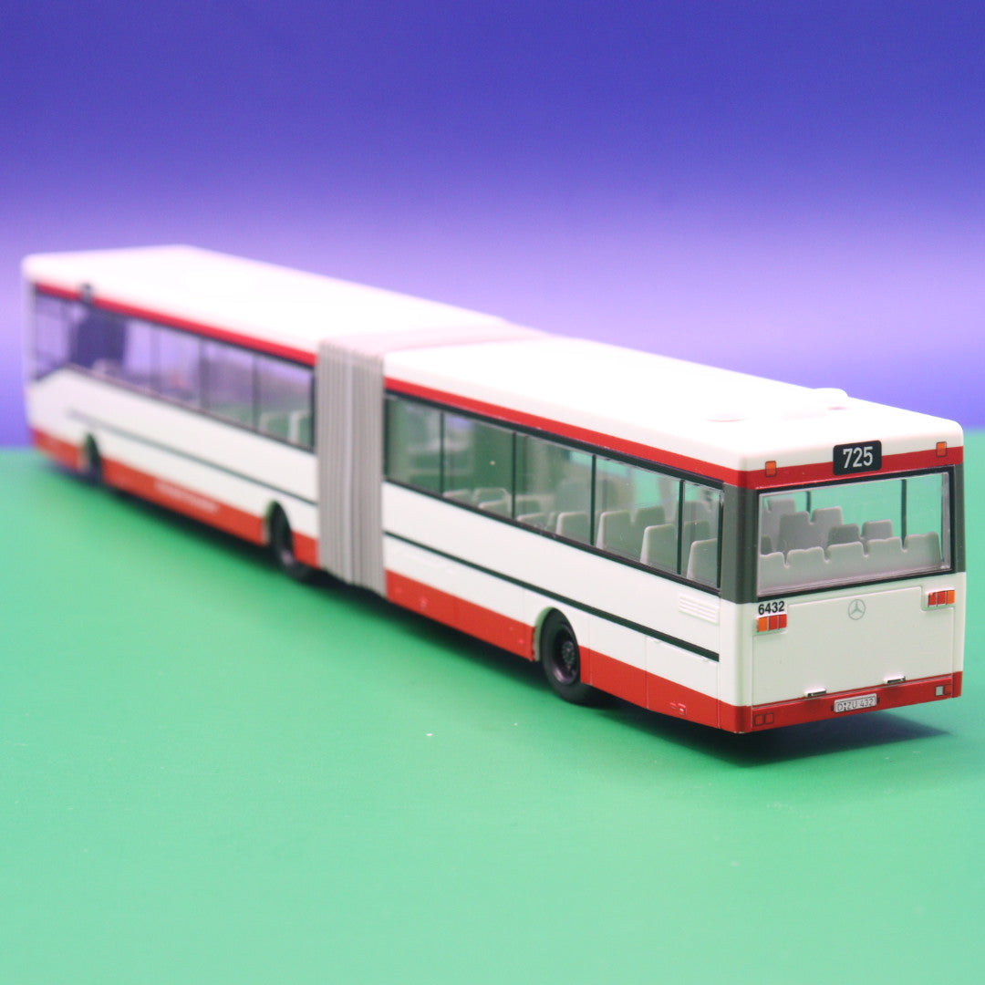 Mercedes Benz O405 G - Rheinbahn Düsseldorf - Modellbus Rietze 69812