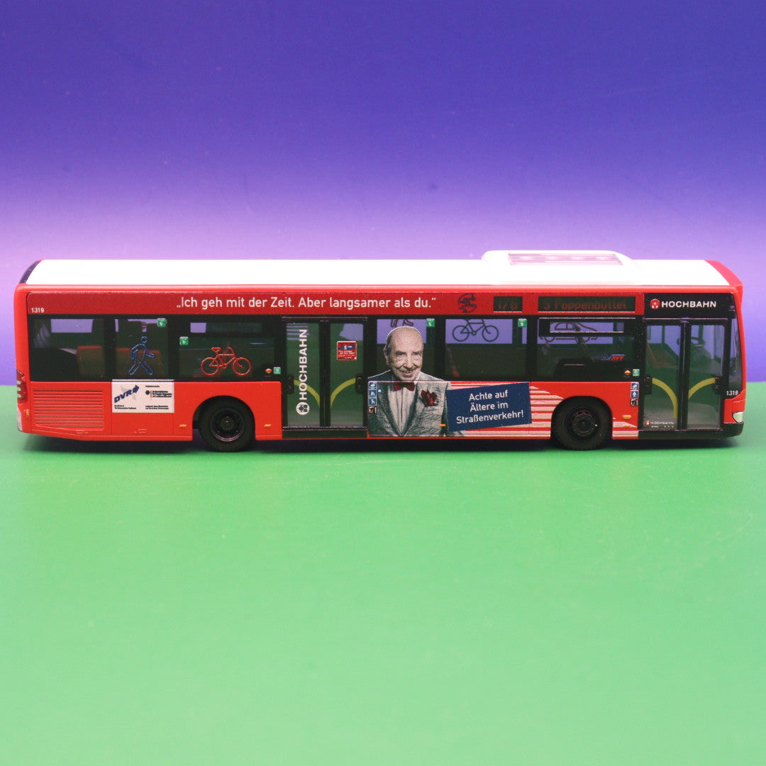 Mercedes Benz O530 Citaro Facelift - Hochbahn Hamburg - Achte auf ältere im Straßenverkehr - Modellbus Rietze 66891