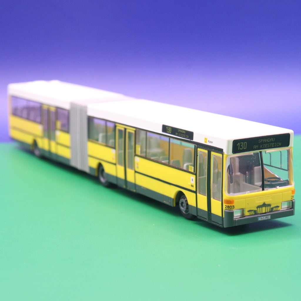 Mercedes Benz O405 G - BVG Berlin - Modellbus Rietze 69801